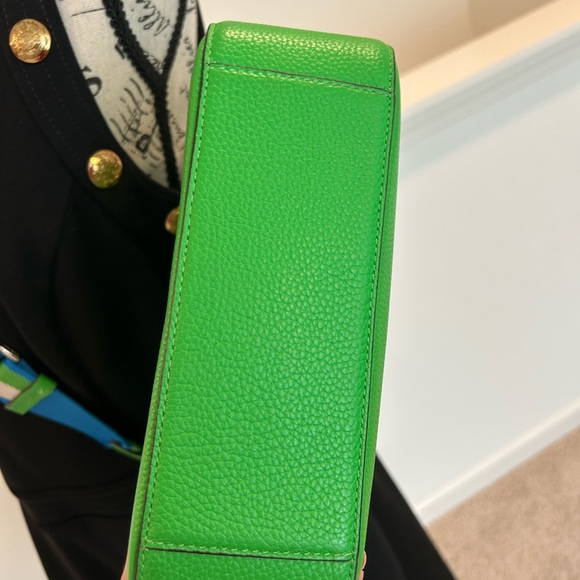 Kate Spade Green Crossbody Bag with Multicolor Strap - Picture 3 of 10